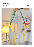 Bolso de mensajero de gran capacidad para estudiantes informales, nuevo bolso de hombro versátil a rayas de color en contraste para mujer, bolso de viaje personalizado tipo dumpling. - details 15