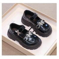 Mary Janes-zapatos de cuero con hebilla de mariposa de Metal para niños, calzado de moda clásica para niñas medianas y grandes, primavera y otoño, novedad de 2024 - details 5