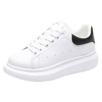 Zapatos blancos pequeños para hombre, informales, suela gruesa de primavera y otoño - details 0