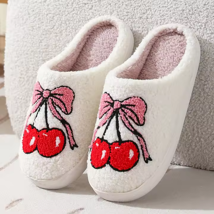 Nuevas zapatillas de algodón cálidas con diseño de cereza grande de la serie de dibujos animados de frutas para el hogar - 1