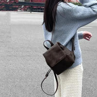Mochila con solapa y cordón de cuero PU para mujer, bolso de hombro de gran capacidad a la moda, estilo coreano, Color sólido, para libros escolares - details 3