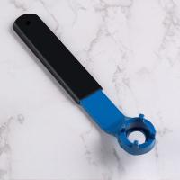 Llave de ajuste de cuatro garras, llave de amoladora angular de ahorro de trabajo eficiente, removedor de brida de tuerca de bloqueo antideslizante de alta dureza - details 3