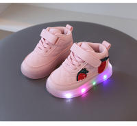 Nuevos zapatos de tablero iluminados para niños, zapatos casuales de dibujos animados de fresa de suela suave antideslizante - details 11