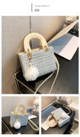 Bolso Cruzado de Moda para Mujer de Alta Gama Primavera-Verano 2025 Bolso de Lana Tendency para Organizadores de Maquillaje y Belleza - details 18