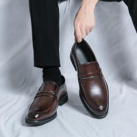 Zapatos formales de negocios para hombre, calzado de cuero PU de tacón bajo, estilo británico, hebilla de Metal a la moda - details 19