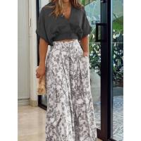Women casual 2 pieces set elegant v neck short sleeve tops and print wide leg pants - details 3