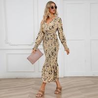 Elegante Vestido de Cuerpo Ajustado con Cuello en V Estampado Ajustado para Mujeres - details 1