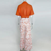 Conjunto de moda de otoño con camisa de cuello en V y pantalones anchos estampados - details 10