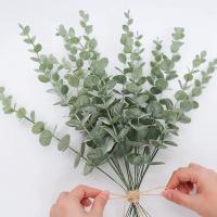 Tallos artificiales de eucalipto, ramas de hojas de tacto verde y gris verdadero, 18 piezas - details 8