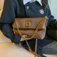 Nueva llegada: elegante bolso cruzado para mujer con correa de cadena en tono dorado, cierre magnético y diseño acanalado, perfecto para ir de compras, salidas y uso diario, bolso cruzado - details 7