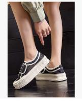 Zapatos deportivos de suela gruesa para mujer, zapatos para caminar a la moda con cordones y corte bajo, tenis blancos - details 1