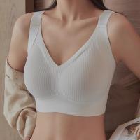 Sujetador inalámbrico ajustable de cuatro botonadura sólido para mujer, sujetador push up sin costuras, suave, cómodo y transpirable, lencería para mujer para todas las estaciones - details 0