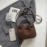 Bolso de Mano de Cuero Sintético Vintage con Cierre de Cremallera Diseño de Cordón con Estilo Ruched Bolso de Lleva Todo el Día para Mujeres Marrón, Rojo, Negro - details 9