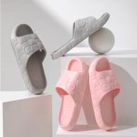 Chanclas de verano para mujer, sandalias de playa con diseño de oso de dibujos animados, chanclas para hombre con suela gruesa, zapatos antideslizantes para baño interior, sandalias para parejas - details 2