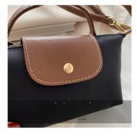 Bolso Cuadrado Pequeño De Moda Para Mujer, Nuevo Bolso De Bola De Masa Hervida Portátil Bolso De Mensajero Premium - details 1