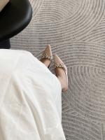 Cadena de diamantes de imitación tacones altos nuevo temperamento puntiagudo bolsa de banquete francés sandalias de cabeza zapatos individuales vacíos - details 17