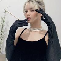 Nuevo clásico adulto negro blanco piel roja ópera/codo/muñeca estiramiento satén dedo guantes largos mujeres Flapper guantes traje a juego - details 2