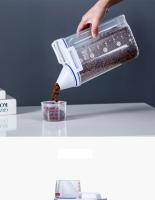 Tarro de Almacenamiento de Comida para Mascotas 2kg Contenedor de Plástico con Taza de Medición - details 0