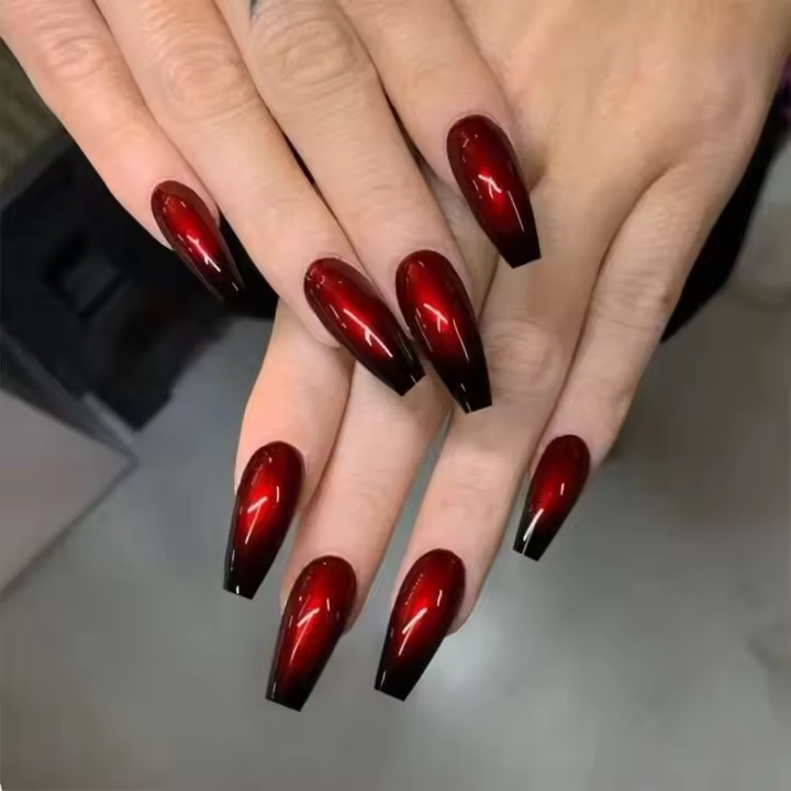 Uñas postizas de ballet largas acrílicas degradadas rojas y negras decoradas con pegamento, uñas reutilizables, 24 piezas - 1