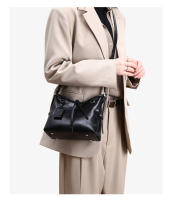 Bolso Retro Nuevo Bolso de Mano de Gran Capacidad Ligero de Moda de Lujo para Axilas - details 17