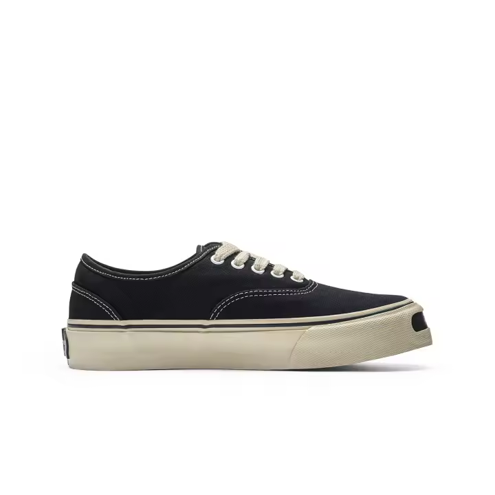 Zapatos de lona transpirables de suela gruesa que aumentan los nuevos zapatos blancos pequeños zapatos de tabla para hombres zapatos bajos de moda zapatos vulcanizados japoneses y coreanos - 1