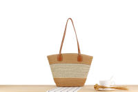 Bolso de mano de gran capacidad a rayas Bolso tejido a mano con textura premium Bolso de hombro versátil de vacaciones - details 11
