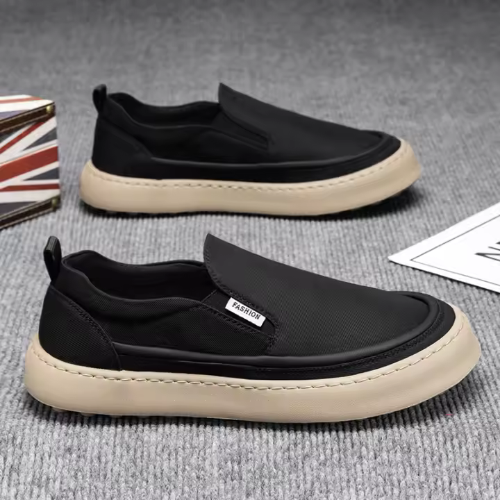 Zapatos de Lona para Hombres 2025 Nuevos Zapatillas Negras Versátiles de Moda - 1