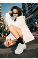 Suela de espuma pequeños zapatos blancos nueva suela gruesa que aumenta feos zapatos deportivos lindos casual versátil transpirable zapatos de mujer - details 10