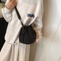 Bolso tipo cubo con cordón de estilo coreano, bandolera de nailon de gran capacidad de Color sólido, bolso de hombro de malla con correa ajustable - details 17
