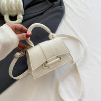 Mini bolso de hombro cruzado de cuero PU vintage para mujer - details 24