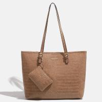 Mochila de Lujo Leten 2024 Diseño de Cocodrilo en Cuero Bolso de Moda Sencillo para Mujeres - details 8