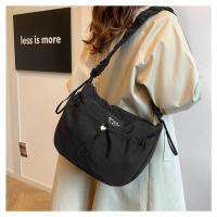 Bolso de hombro plisado de nailon a la moda, bolso cruzado con cordón de estilo coreano de Color sólido, bolso de mano ligero de gran capacidad para niñas - details 9