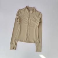 Traje de Yoga de Alta Gama Collar Alto Deportivo Abrigo Largo A prueba de viento para Correr y Entrenar Camisetas y Topes de China - details 4