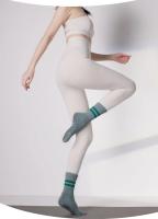 Calcetines de yoga de algodón tipo toalla con rayas de punto de silicona antideslizantes para mujer, cálidos, para pilates, con agarre, tipo tripulación. - details 17