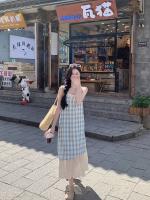 Dos vestidos camisola de encaje a cuadros falsos, estilo de vacaciones junto al mar de verano para mujer, sentido del diseño, falda larga de nicho - details 2
