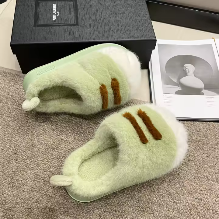 Zapatillas de casa con bolsillo grande, lindas, cálidas y resistentes al frío, de terciopelo de invierno para mujer. - 1