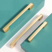 Manijas de gabinete negro, tiradores cuadrados para cajones y armarios, pomos dorados para puertas de baño, muebles, manija de cocina - details 1