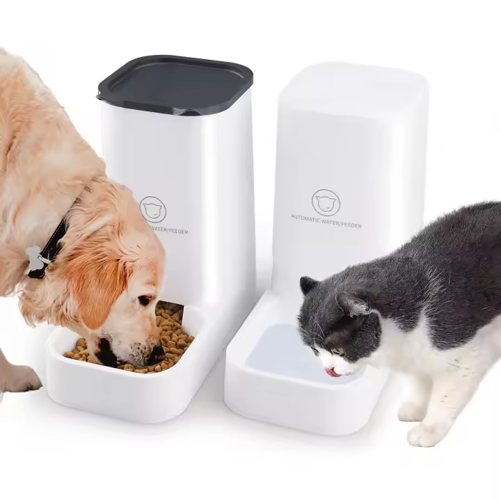 pfloge ®   Comedero automático para gatos, un bebedero para gatos de 3.8L y un comedero para gatos de 2.1KG, sin BPA, dispensador de comida para gatos y perros, para pequeños y medianos (blanco) - 1