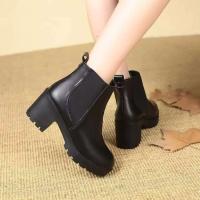 Women's ankle boots with protruding ears, elastic sole, and thick heel - details 2