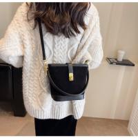 Bolso de Mujer de Gran Capacidad Bolso Cuadrado Mate, Sentido de Alta Gama, Bolso Portátil para las Axilas - details 43