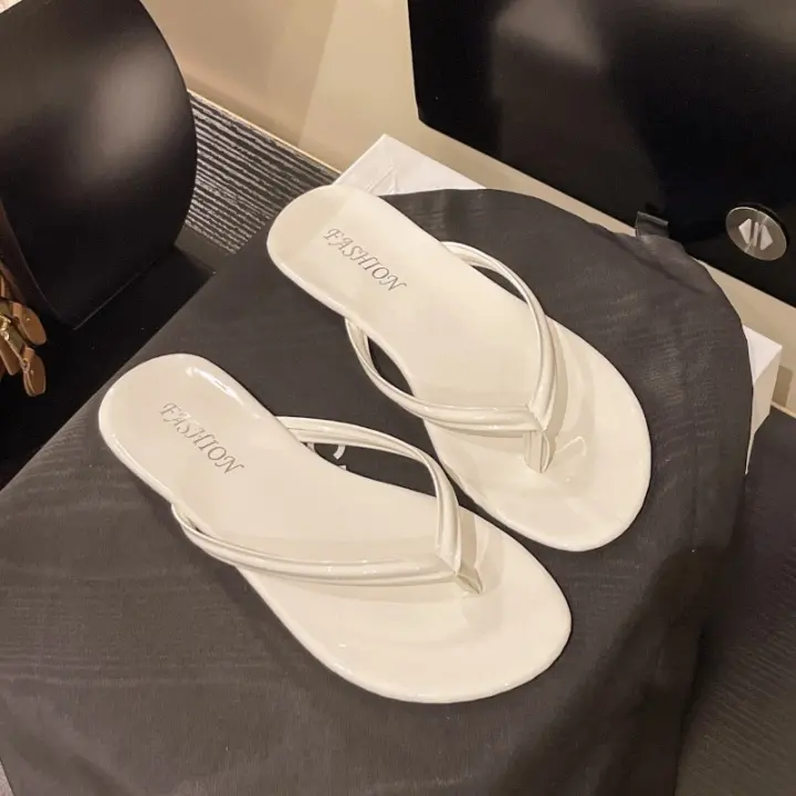 Sandalias de verano 2025 para mujer, talla grande, rojas, antideslizantes, estilo playa, zapatos de tacón, fiesta - 1
