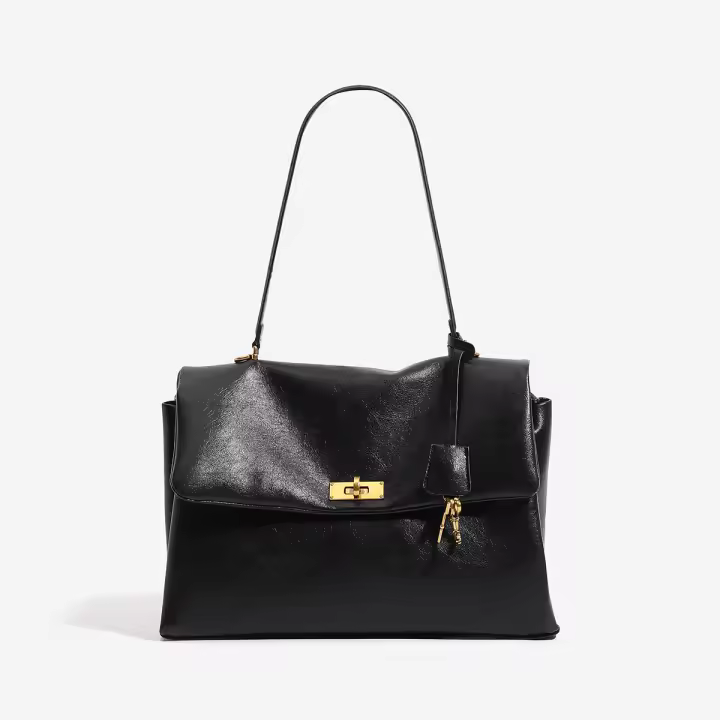 Nuevo bolso ligero de lujo para mujer, bolso de mensajero de primavera y verano, nuevo nicho simple, bolso de mano de gran capacidad para viajeros. - 1