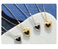 Collar de corazón de melocotón con forma especial de diseño de nicho francés, chapado en acero de titanio con oro de 18K, joyería de personalidad de moda que no se decolora - details 5