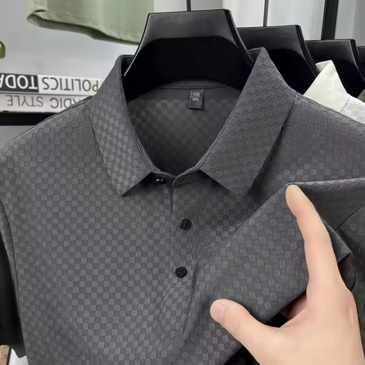 Camiseta de manga corta sin costuras Ice Silk para hombre, resistente y sin arrugas. Polo de verano con cuello business, holgado y fino, - 1