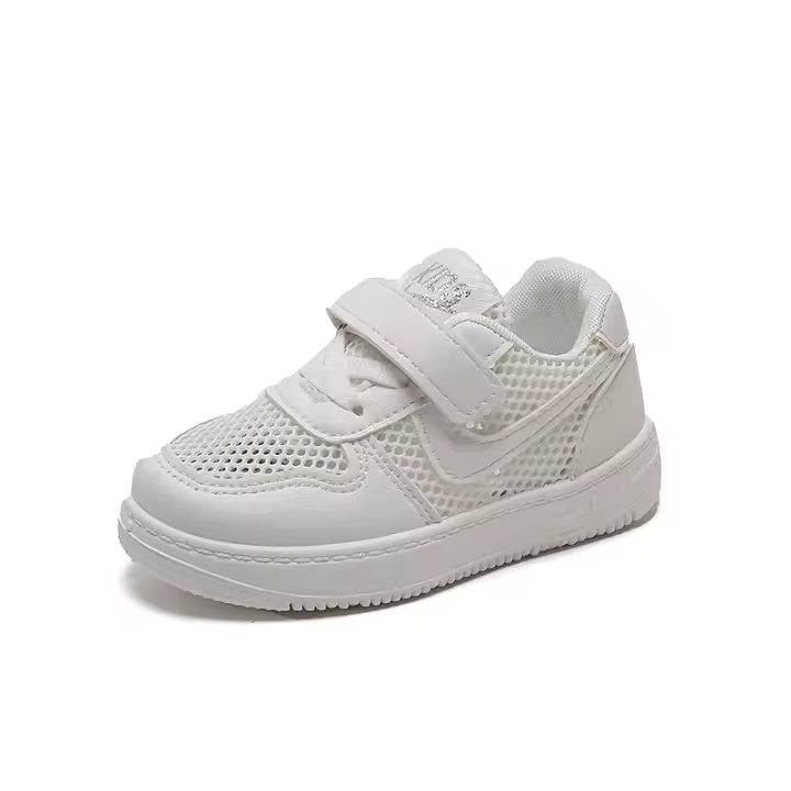Los niños pequeños zapatos blancos 2025 verano nuevos niños y niñas zapatos deportivos transpirable casual malla junta zapatos bebé lista de zapatos - 1