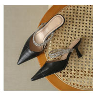 Baotou usa tacones de aguja y zapatillas con pedrería. - details 14