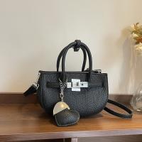 Bolsa de sillín portátil simple para mujer 2025 nueva bolsa de mensajero de hombro de tendencia de moda de estilo extranjero - details 5