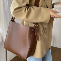 Conjunto de bolso clásico práctico de gran capacidad para madre e hija con bolsos de hombro tipo bandolera para otoño e invierno para mujer - details 3