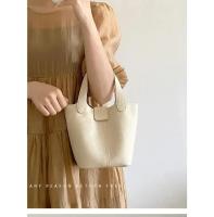Bolso de cubo portátil de textura suave, cesta de verduras pequeña personalizada, bolso cruzado informal, versión coreana - details 1