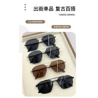 Nuevas gafas de sol rectangulares, gafas de sol envueltas con borde de moda de doble haz, gafas decorativas de Metal UV400 - details 1